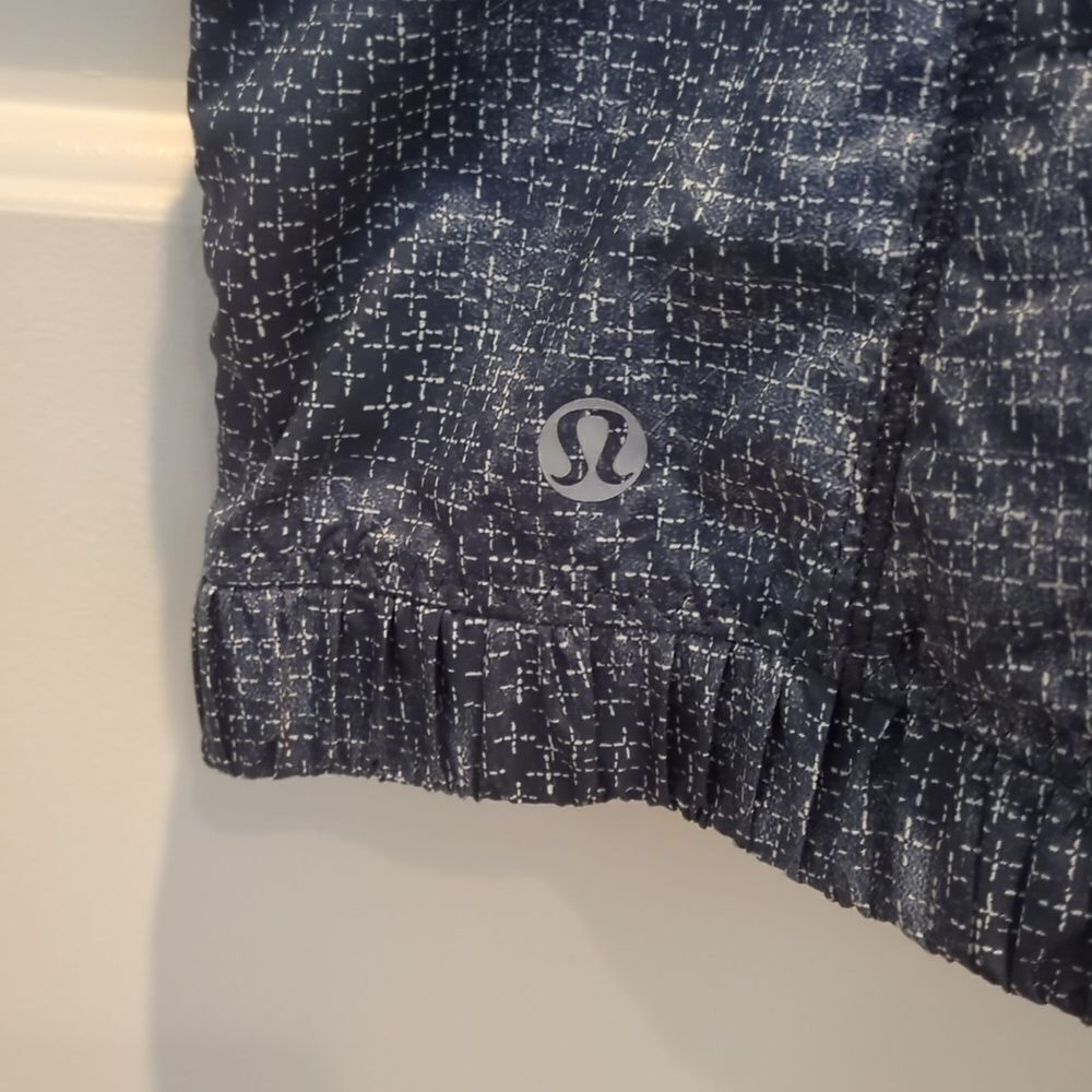 Lululemon Spring Fling Puffy Vest - Picture 9 of 9